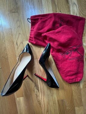 So Kates Christian Louboutin Black Patent Stiletto Pumps with Red Soles. Size 40